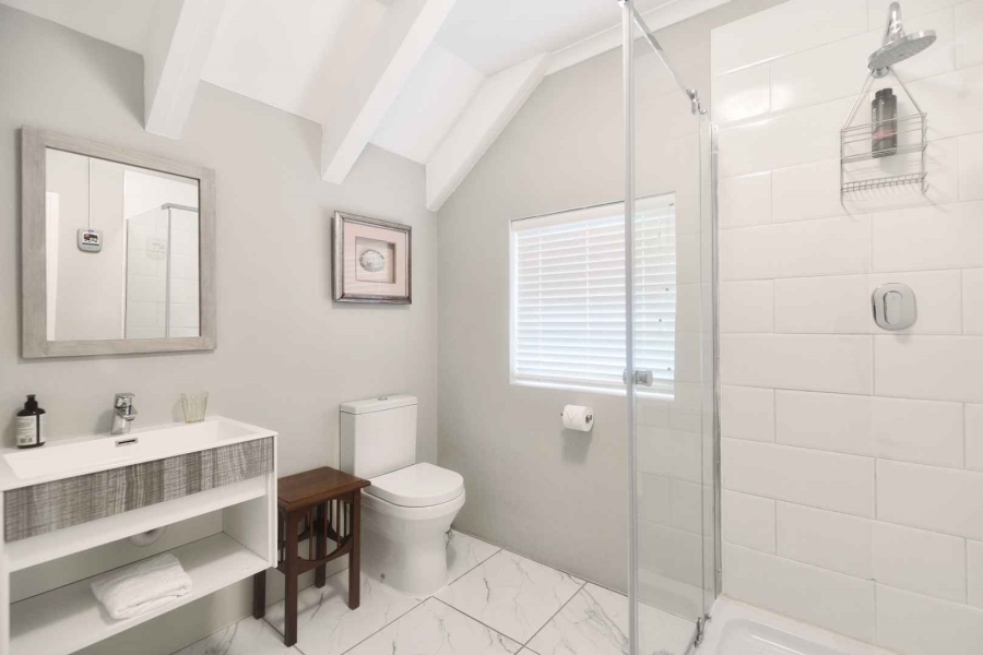 7 Bedroom Property for Sale in Voelklip Western Cape